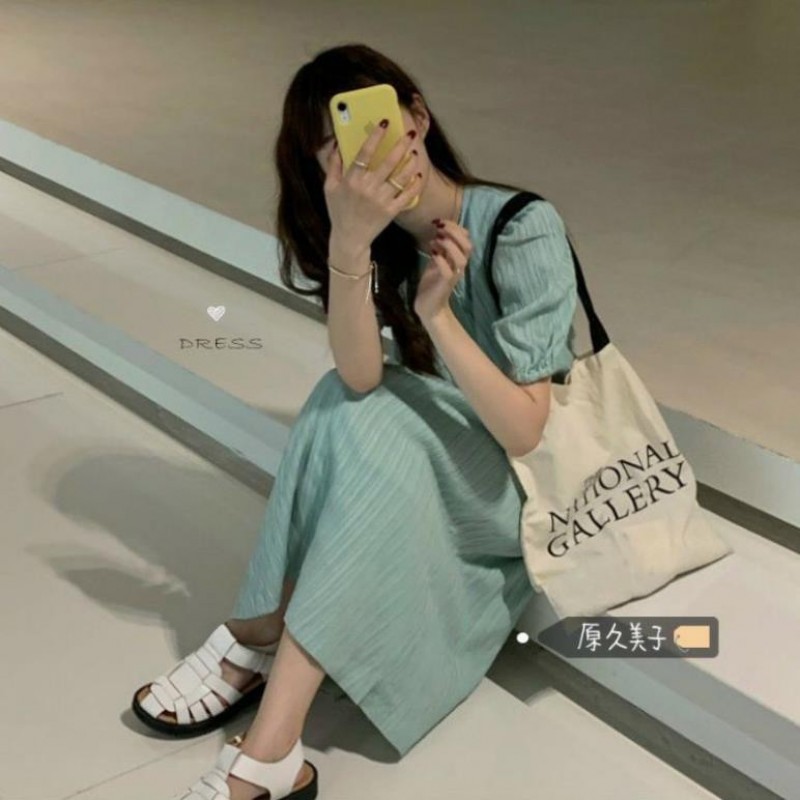 đầm xanh nàng thơ